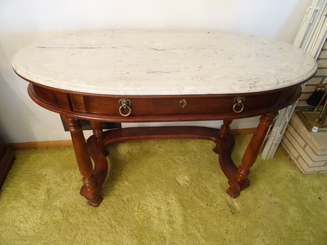 Oval SofaEntry Table 45 X 20 X 30