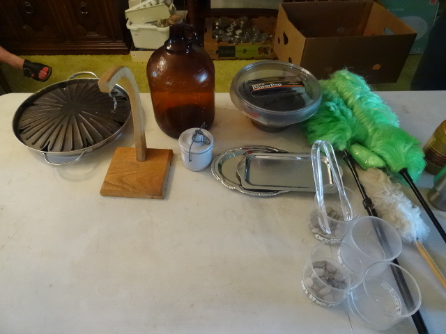 Misc Kitchen Stuff, Dusters,