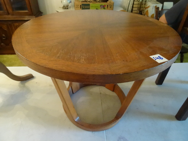 Lone Round Wood End Table 21 X 16