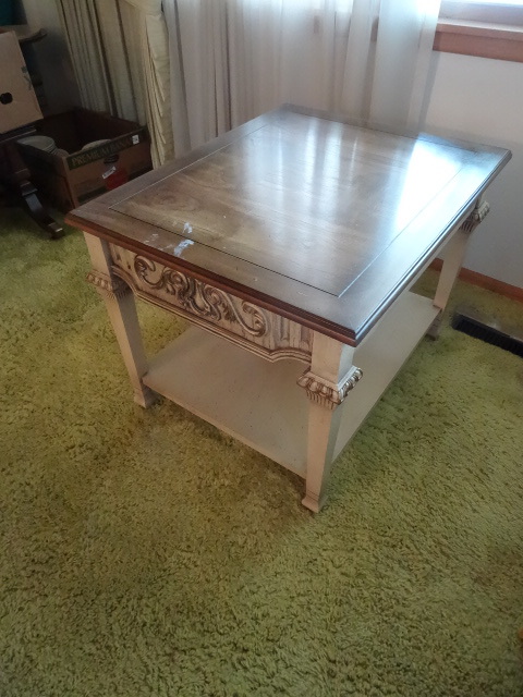 Rectangle End Table 23 X 28 X 21