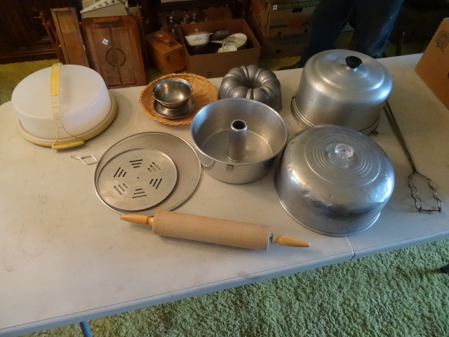 Misc Kitchenware, Cake Pans