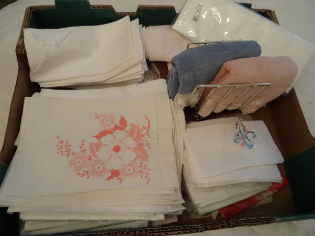 Misc Linens, Hankies, Table Napkins