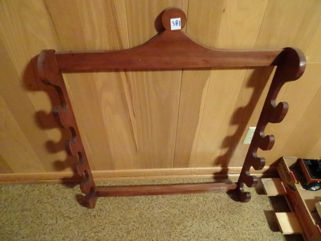 Wall Hanging Wood Gun Rack