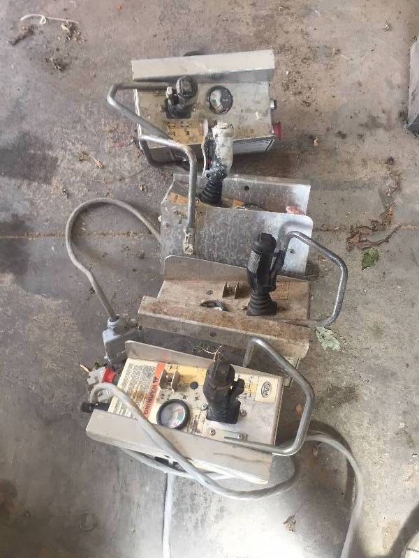 Scissors Lift control boxes QTY 4 Skyjack.