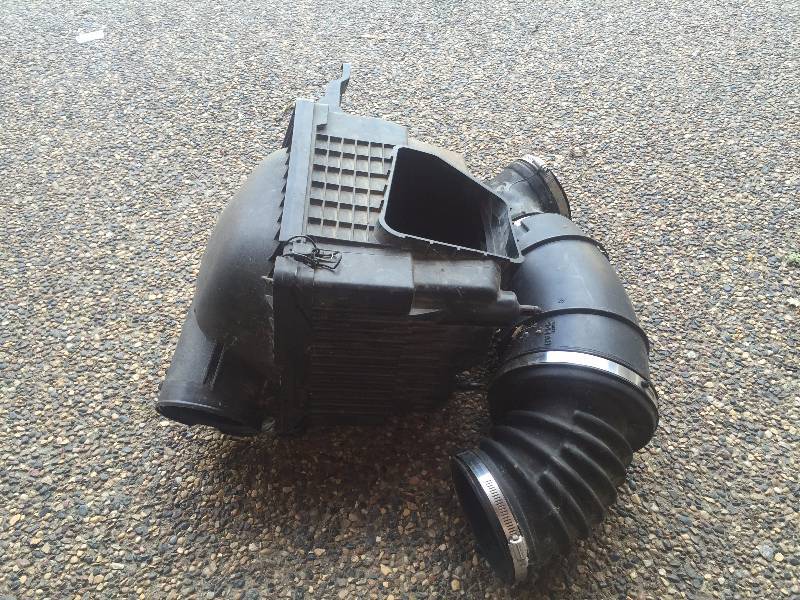 AIR BOX AND HOSE FOR 2012 3500 DODGE DIESEL