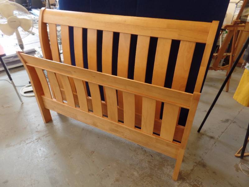 Sleigh Bed