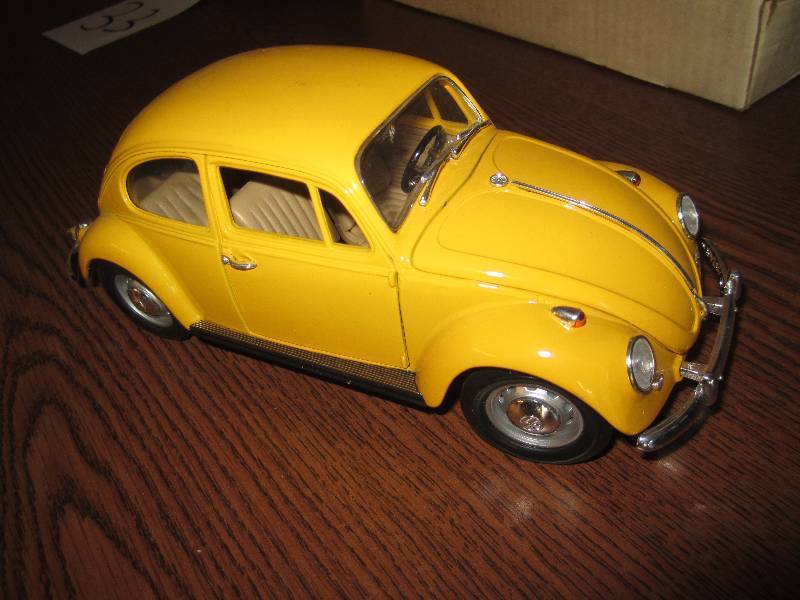 lot 38 image: Replica 1967 Volkswagon Beetle...