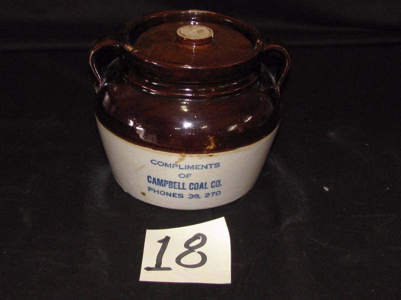 lot 18 image: Red Wing Union Stoneware Bean Pot wLid
