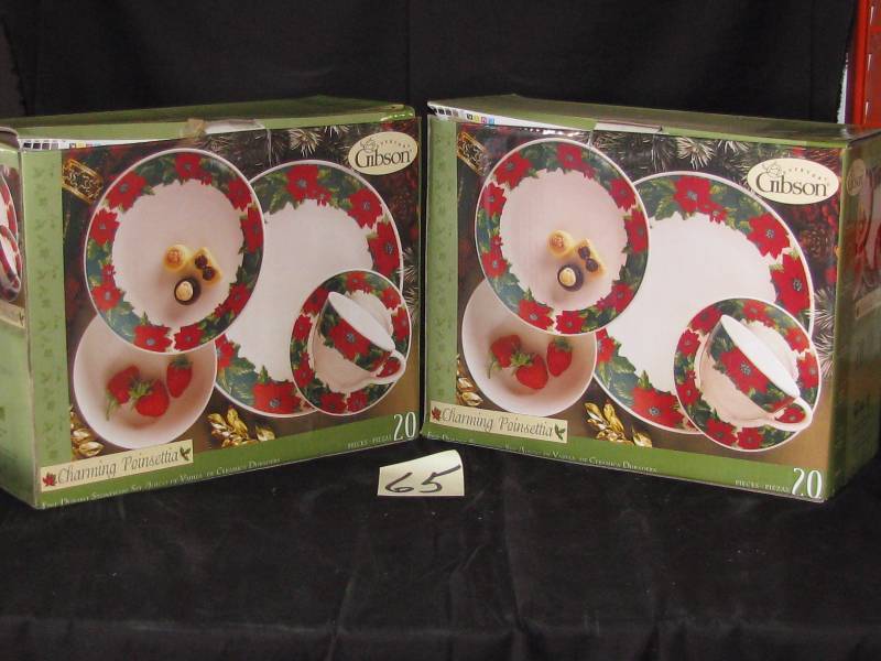 lot 65 image: Gibson Charming Poinsettia dishes