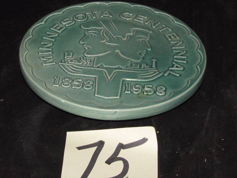 lot 75 image: Red Wing Minnesota Centennial Trivet