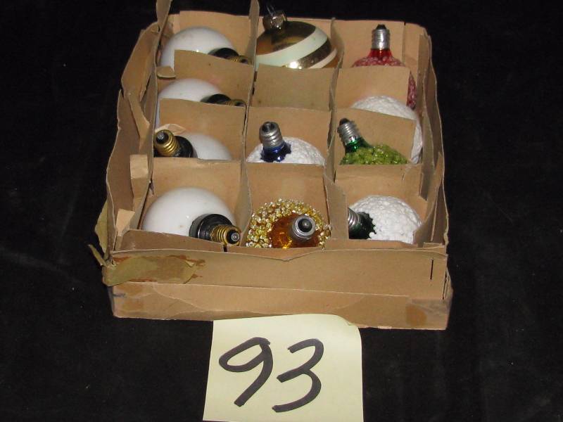 lot 93 image: Vintage Christmas Bulbs