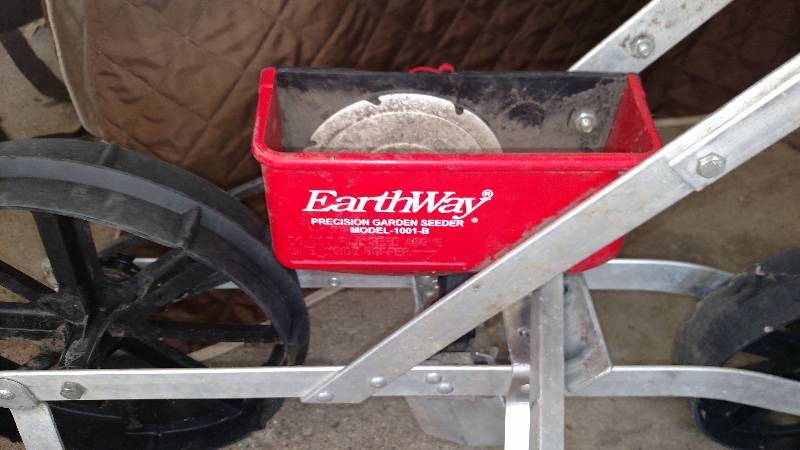 lot 33 image: Earthway Garden Seeder wattachments
