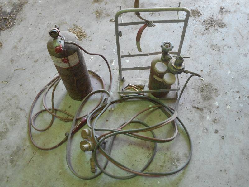 lot 10 image: Oxi-Acetylene Miniature Torch Set W...