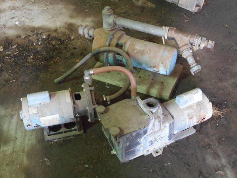 lot 14 image: Lot Of (3) Pool Pumps ...