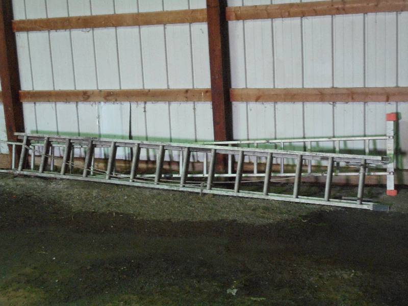 lot 38 image: (1) Aluminum Extension Ladder & (1)...