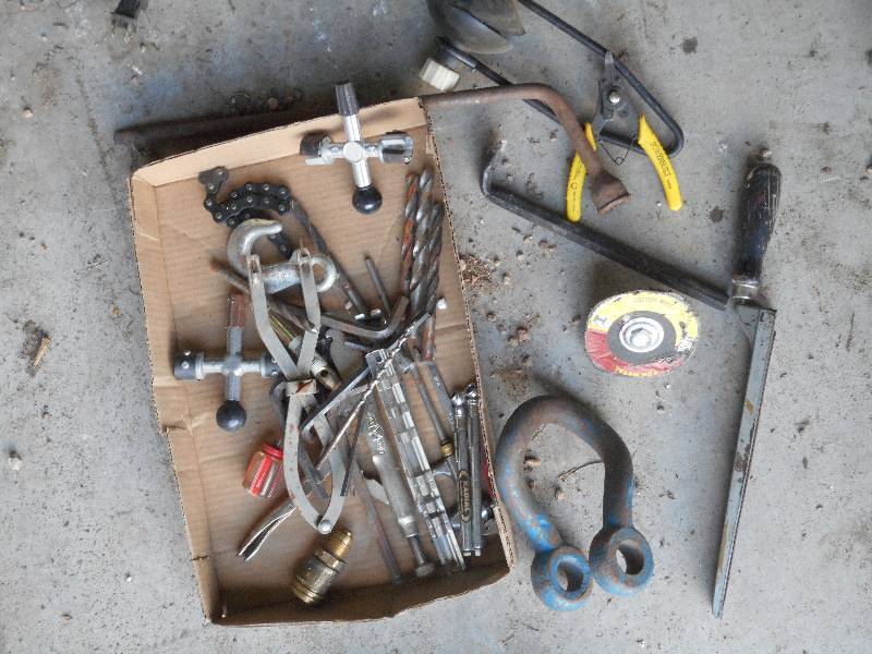 lot 45 image: Flat Of Assorted Hand Tools  & Etc ...