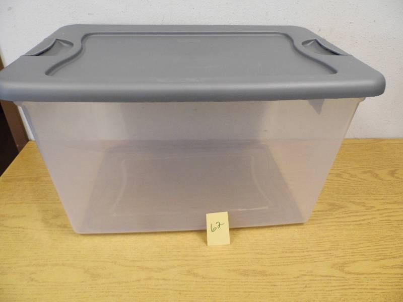 Sterilite Latching Box