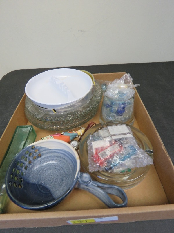 Ashtray lot