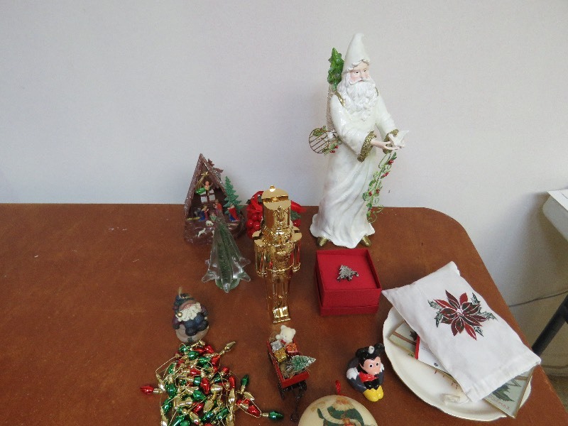 Holiday lot