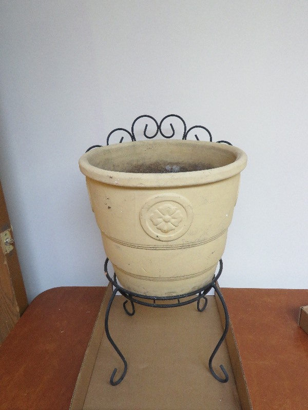 Flower pot and holder