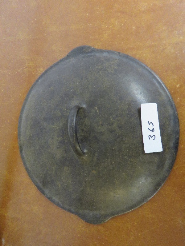 Cast iron lid