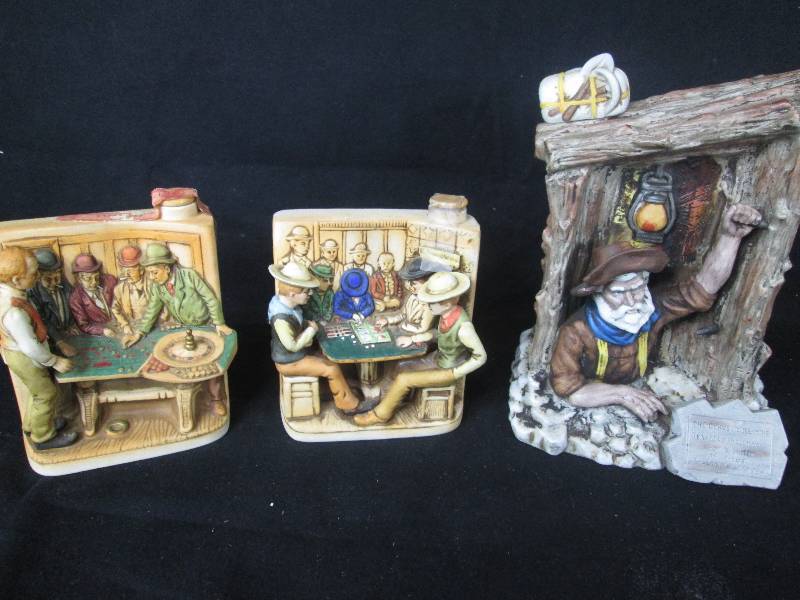 lot 121 image: Cyrus Noble Decanters Gambling table, Miner