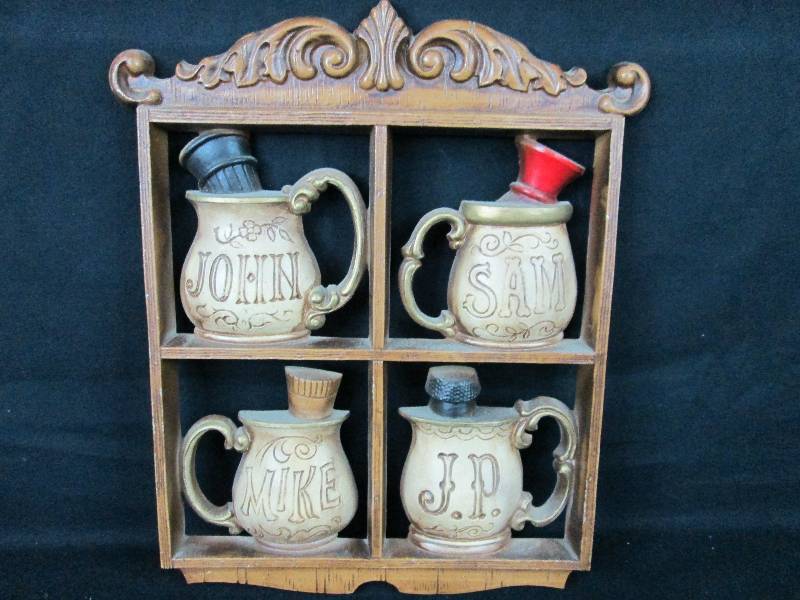 lot 15 image: Cast Sexton Barber Mug Art