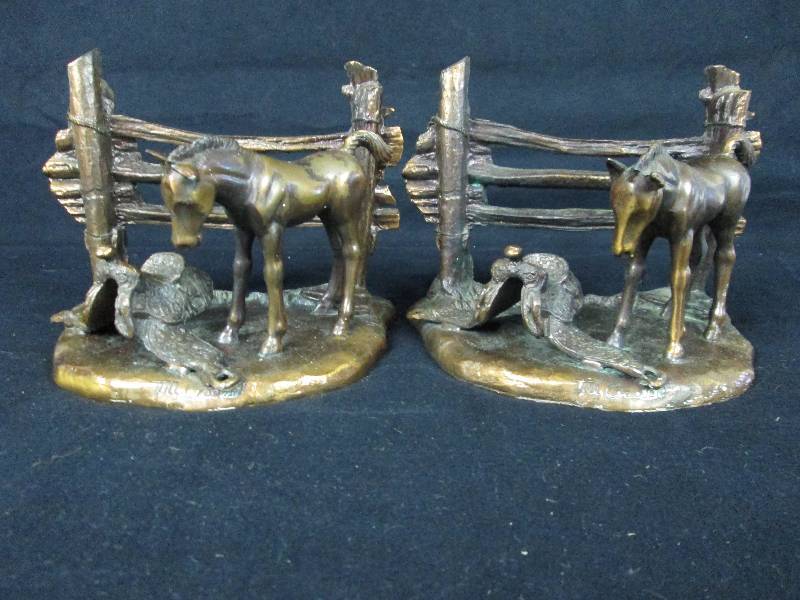 lot 29 image: Till Gooddan Colt Bookends