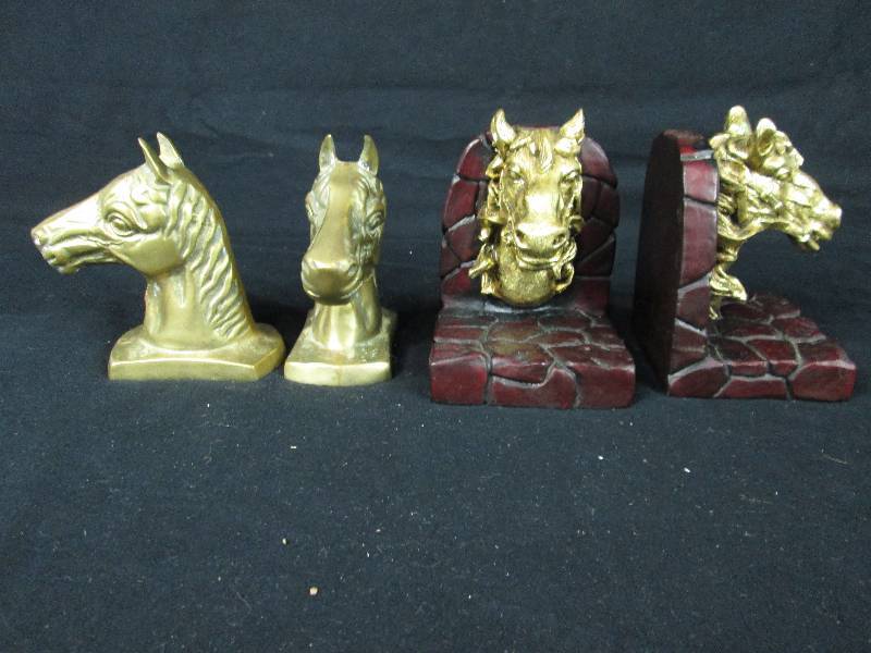 lot 33 image: Pair of Horse  Head Bookends