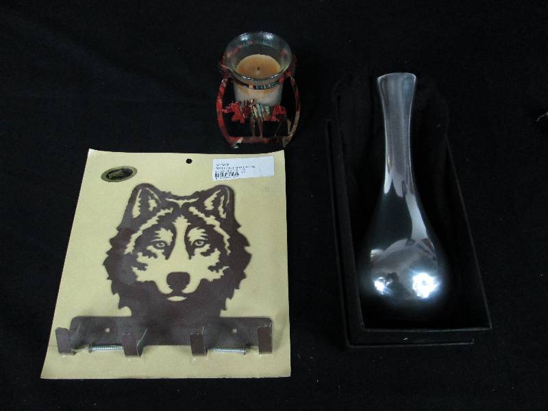 lot 78 image: Metal Collectables