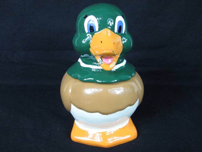lot 86 image: Duck Cookie Jar