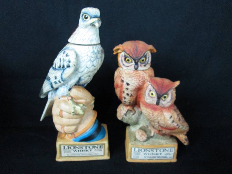 lot 101 image: Lionstone Decanter Birds of Prey