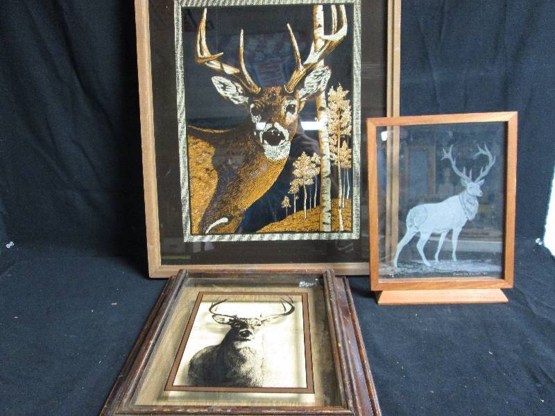 lot 173 image: Deer Shadow Box Wall Art