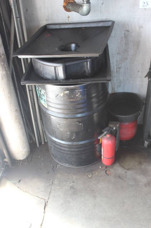 lot 25 image: Corner Lot of Oil Collection Equipment