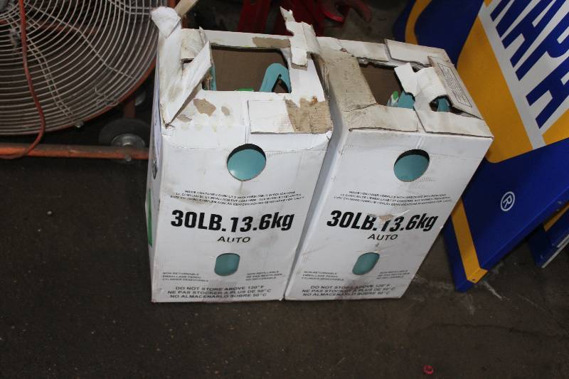 lot 59 image: Lot of (2) 30lbs Auto Refrigerant  Feon134a, 1,1,1,2-Tetrafluoroethane