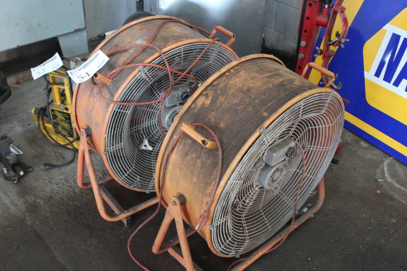 lot 54 image: Lot of (2) Flow Pro Floor Fans