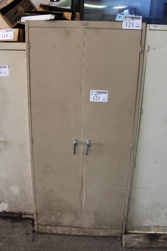 lot 121 image: 2-Door Metal Cabinet