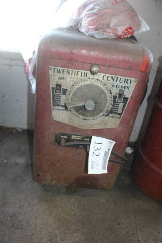 lot 132 image: Twentieth Century Arc Welder