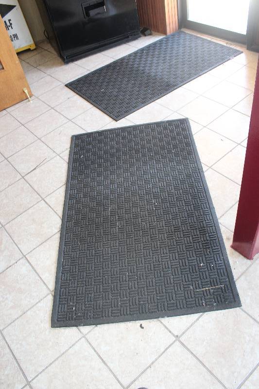 lot 193 image: Lot of (2) Floor Mats