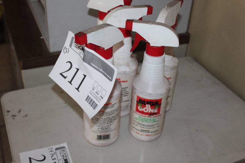 lot 211 image: Lot of (5) 16oz Spray Bottles of Bug Spray