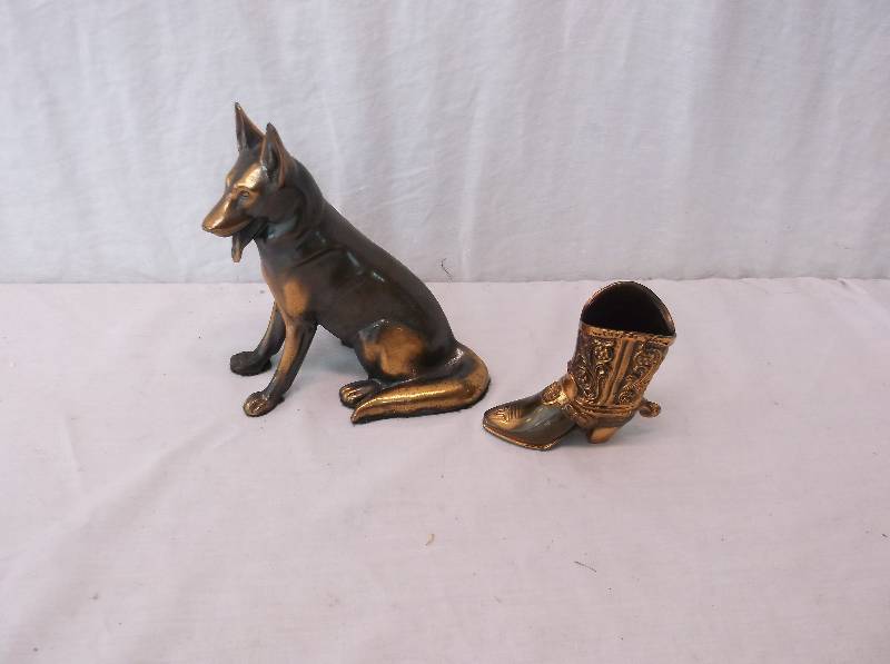 Figurines
