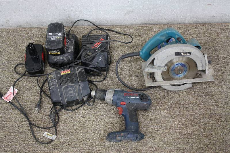 TOOL LOT