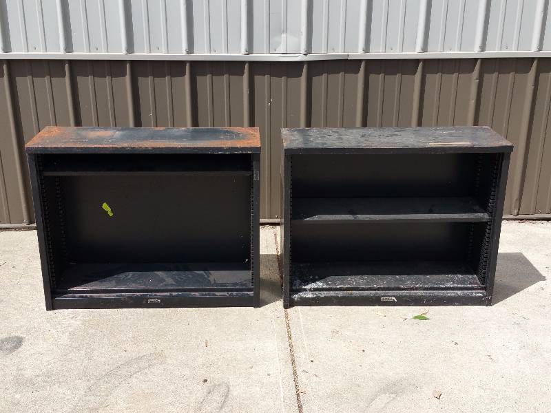 Borroughs Industrial Flexi Bin� Steel Shelves x2