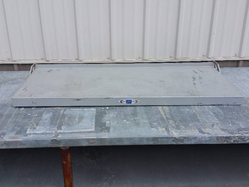 RB Component Sleek Station� Aluminum Workstation  Shelving