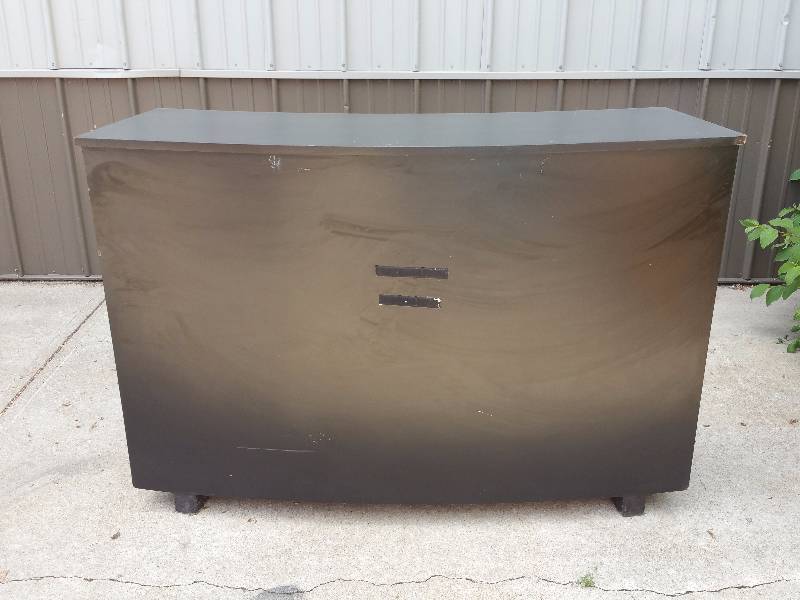 Event  Store Curved Counter