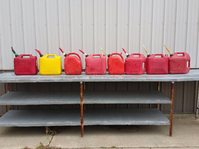 (8) Plastic Fuel Cans
