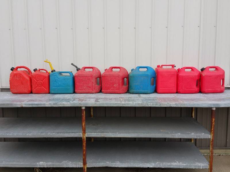 (9) Plastic Fuel Cans