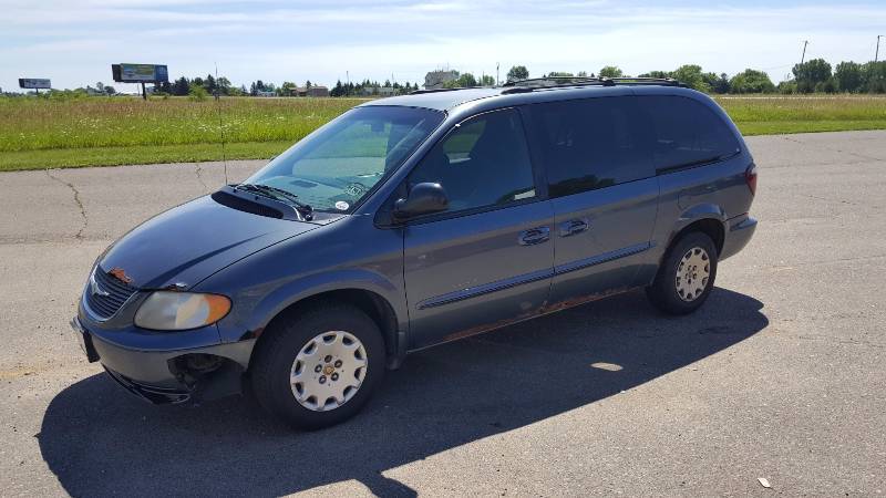 2001 Chrysler Town & Country LX Mini Van