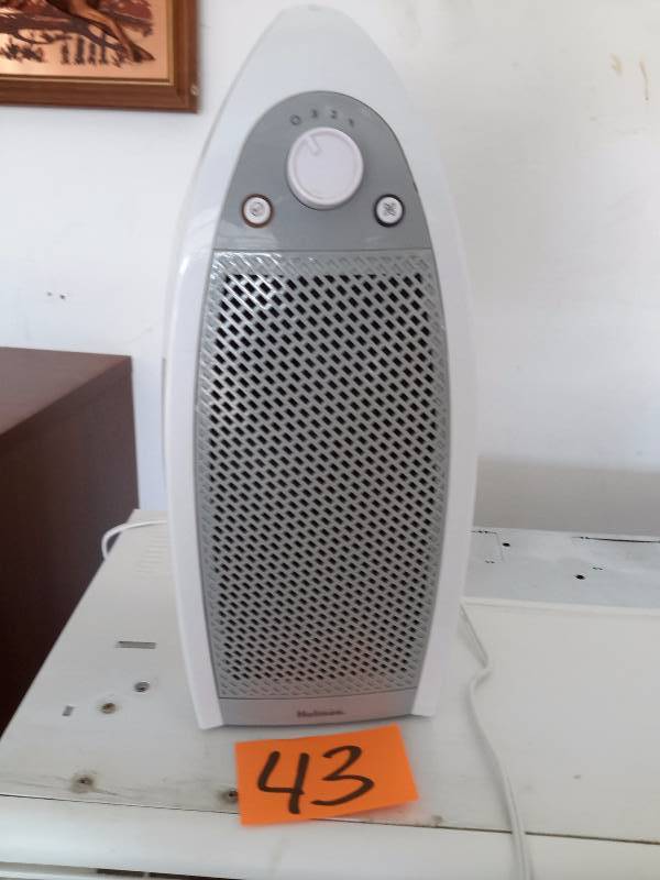 HOLMES Air purifier.. Tested and works