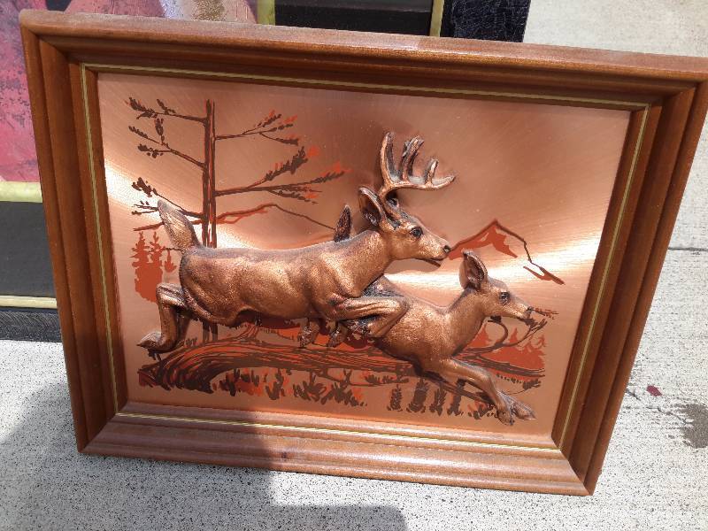 4 Decorative wall hangings as pictured.. See closeups..